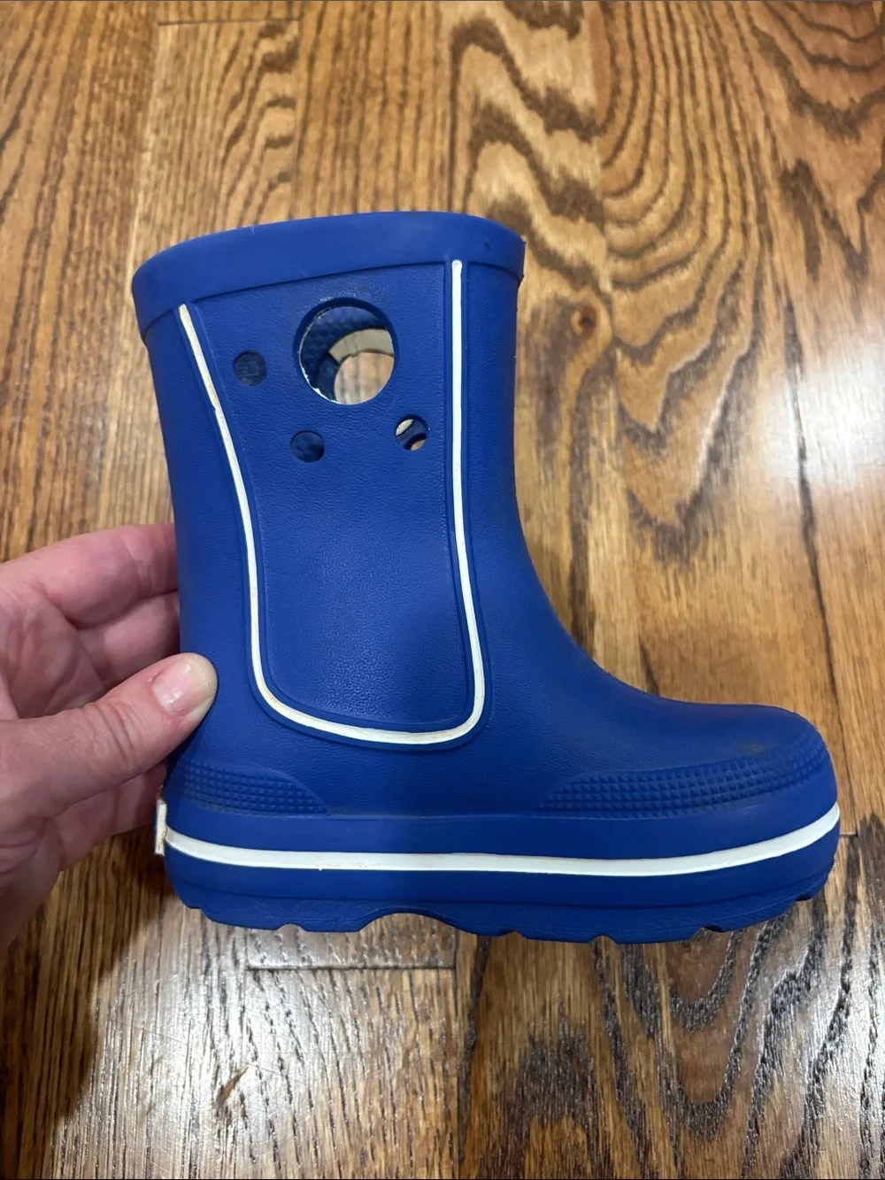 Kids blue Crocs Crocband Jaunt Rain Boot, size 6-7. Great used condition